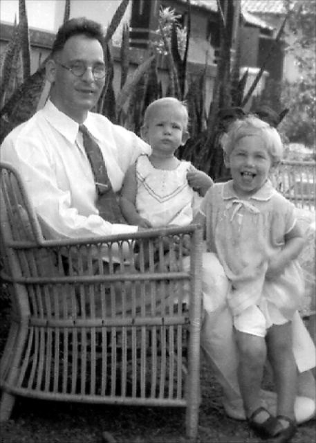 FLM Paulussen, hoofdonderwijzer LO, Singaradja Bali ca. 1935