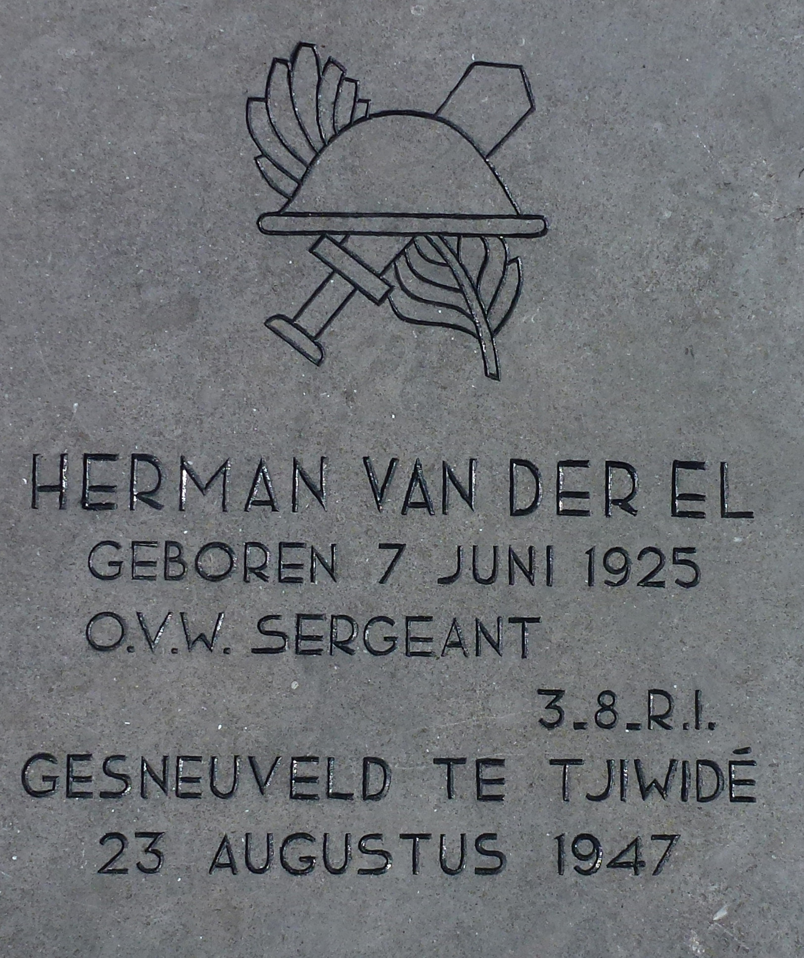 Gedenksteen Herman van der EL Oorlogsmonument Capelle aan den I Jssel by Agaath CC BY SA 4 0