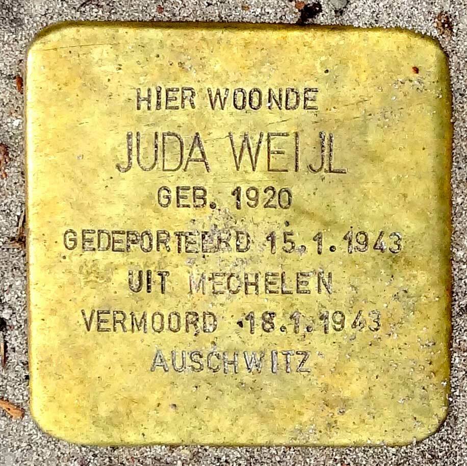 Stolpersteine Gouda Krugerlaan 68 Juda Weijl by Gouwenaar CC Zero