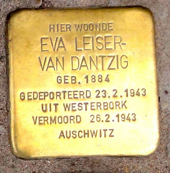 Stolpersteine Gouda Martenssingel125 Eva Leiser van Dantzig by Gouwenaar CC Zero
